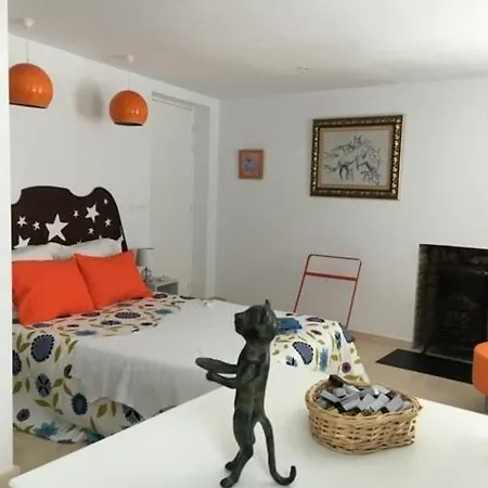 48 Urban Suites Dun-le-Palestel Chambre photo