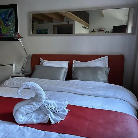 48 Urban Suites Dun-le-Palestel Extérieur photo